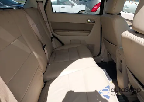 2011 Ford Escape Limited z USA, uszkodzony, nr VIN 1FMCU9EG2BKC70796